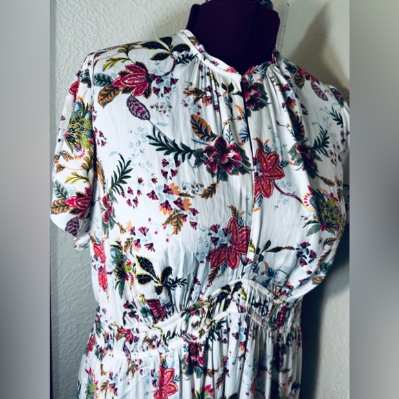 $110 ⭐️NEW Sz 24 3x fits 3x 4x Lane Bryant Satin Flutter Sleeve Ruffle Dress - Picture 9 of 12